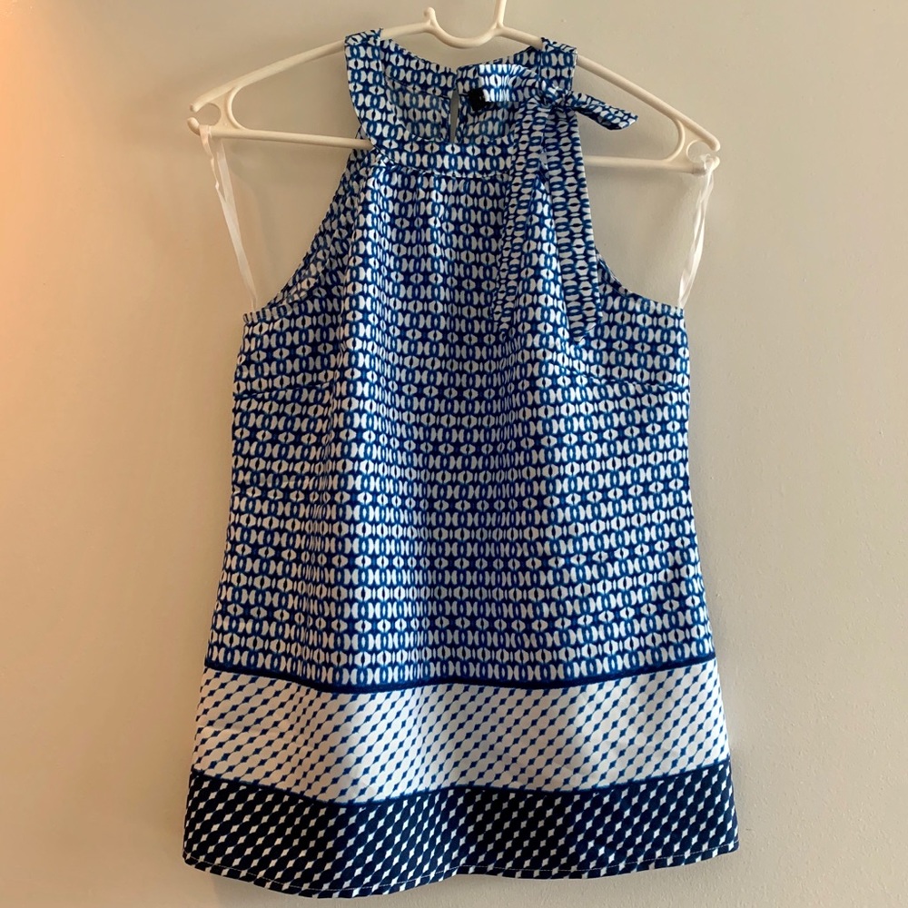 Sleeveless Blouse. Size XS. The Limited.